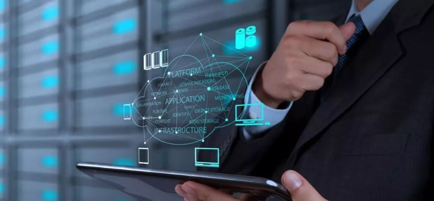 随着科技的不断发展，移动办公已经成为现代工作的新常态。手机与电脑的协同工作软件在此中起到了至关重要的作用。在此，我将为您推荐3-5款在手机和电脑上协同工作表现极佳的软件组合，并特别关注iPad版本以及e店宝3.0的官方下载及其安全性方案设计。这些软件通过云同步实现无缝衔接，满足移动办公的各种需求。